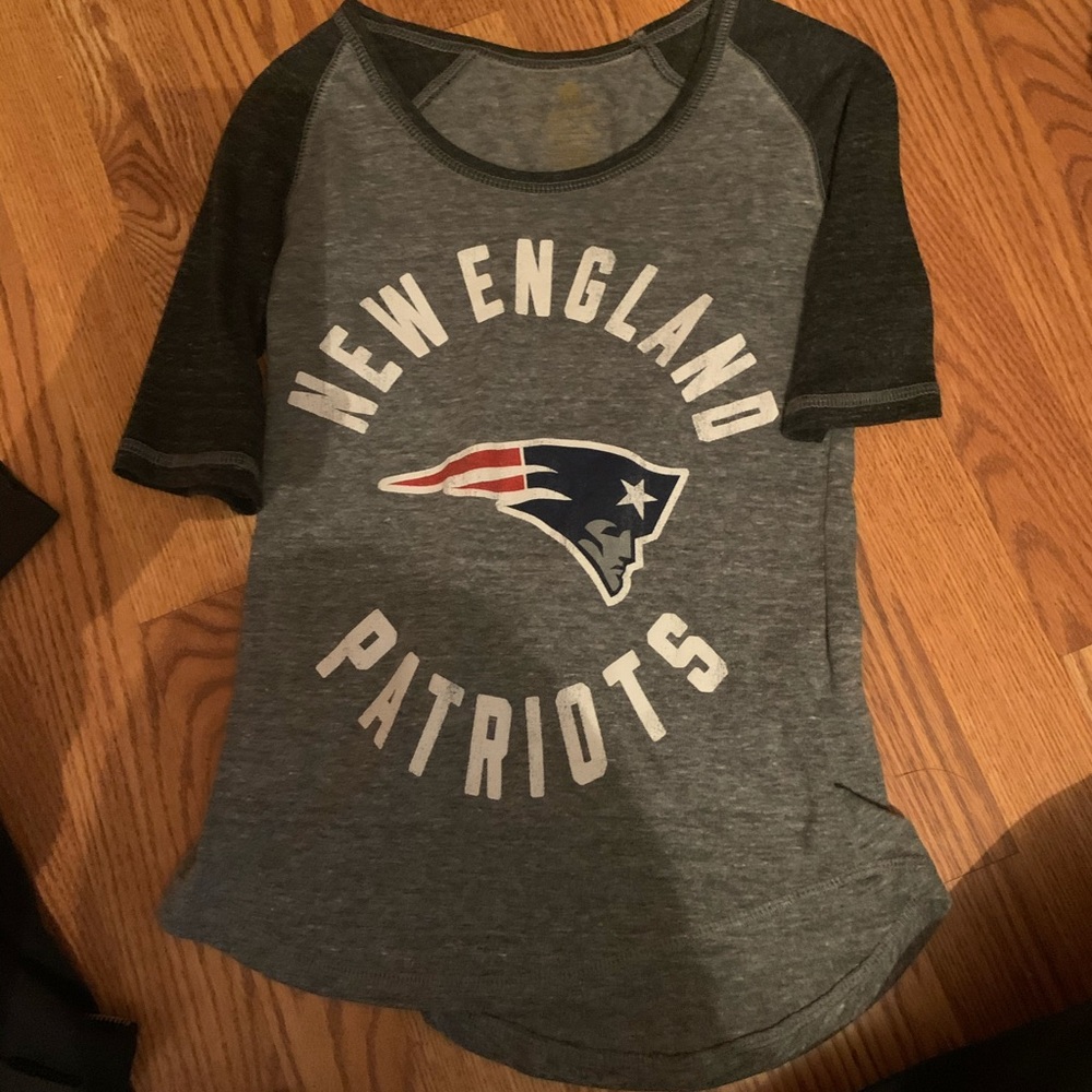 New England patriots xs shirt